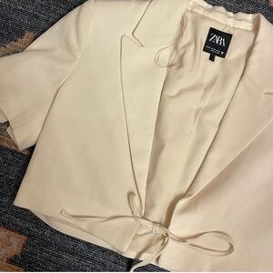 NWOT Zara Cream Cropped Blazer